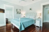 Beautiful Historic Downtown St Pete Bungalow - 7BR!