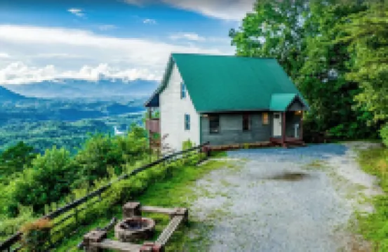Majestic View Bryson City: Hot Tub + Pool Table + Amazing Views + Pet Friendly