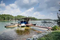 Lake Keowee Private Waterfront Hotels in Oconee County