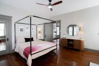 Elegant Historic Home Downtown For Groups - Homestays