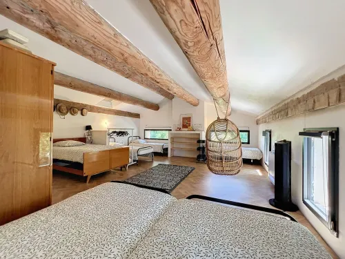 5 Bedroom Agritourism property in Entraigues-sur-la-Sorgue