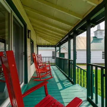 7 Minutes to Gore Mountain Skiing, 4 Bdrm, Sleeps 10