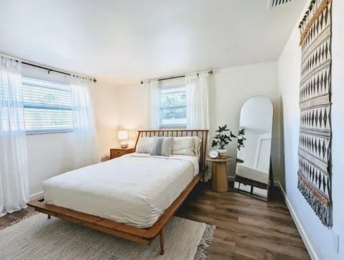Newly renovated cozy beach house.