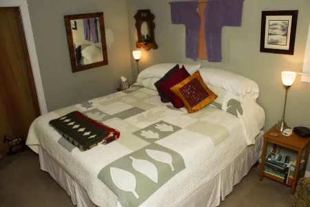 Seattle at its Best - a Great Neighborhood for Walking!! Отели рядом с достопримечательностью «Университет Вашингтона»