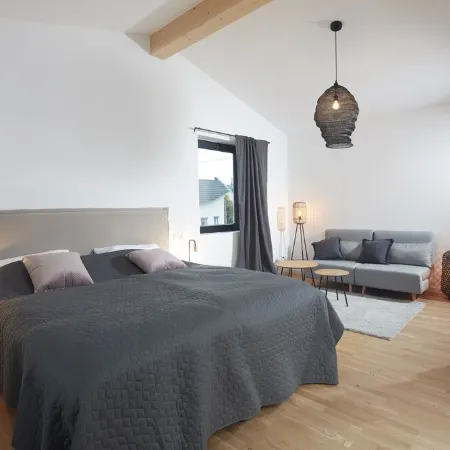 Ferienhaus für 1-12 Personen, mit 4 Schlafzimmern Отели в г. Майен