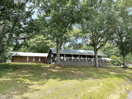 Cabin on the Ridge - Hometown - Laurel, MS