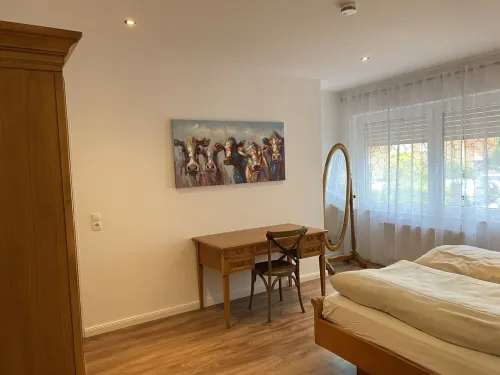 Newly renovated, very spacious 3-room apartment with terrace, garden, parking space