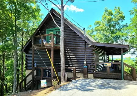 AmazingLakeView!!GasFireplace+HotTub+PoolTable+Retro Gaming System