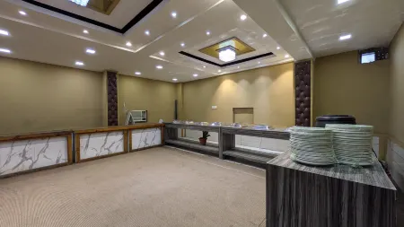 Hotel Capital House Отели рядом с достопримечательностью «Prem Watika»