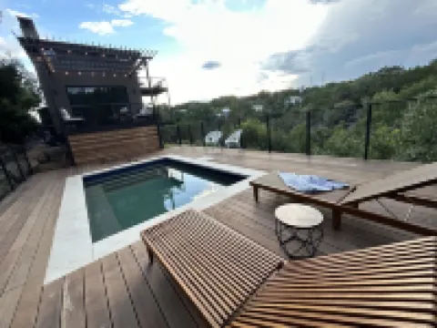 Treetop Modern Oasis Lakeway