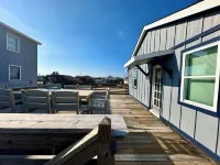 Sand Life - Pelican's Upper Deck!