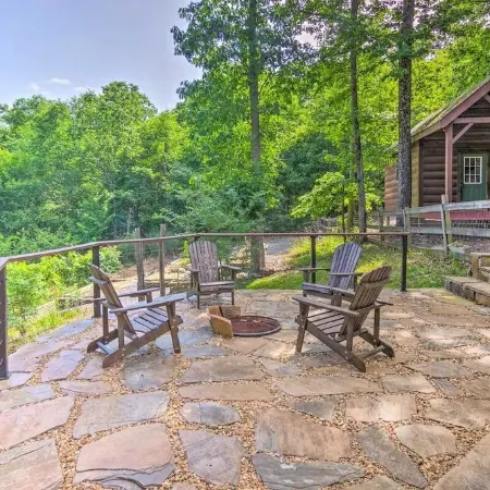 Ridgetop View Cabin ~ Pet-Friendly w/ Hot Tub!
