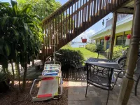 Quaint 1 bedroom with a great view! Walking distance to everything!