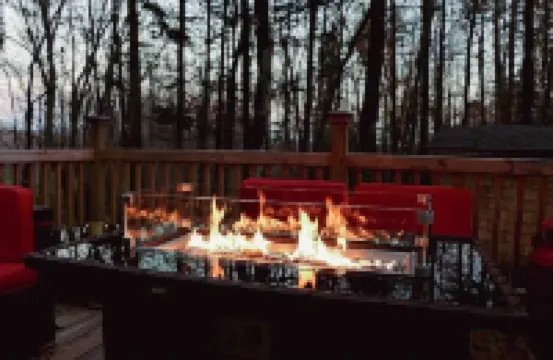 Cozy Cabin with a Stream