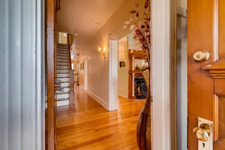Charming Historic Annapolis Home With Two Off-street Parking Places!