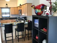 Modern Apt #402 - a Block from St. Pat's Hospital