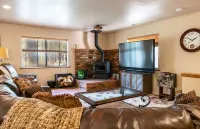 Dog-Friendly Loft on Ranch - 1Hr to Grand Canyon