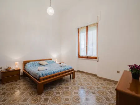 Seafront apartment with stunning Asinara views Отели в г. Lu Bagnu