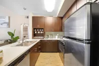Soothing 2-bedroom condo in Marina del Rey with AC, fitness room, WiFi