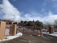 Cozy Santa Fe Southwestern Retreat