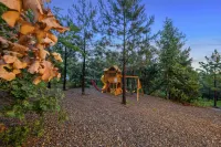 Come enjoy the beautiful mountain views Hoteles en Condado de McCurtain