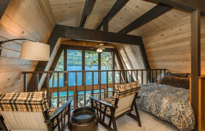 Lakefront Cabin with private pier on Donner Lake