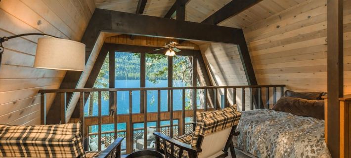 Lakefront Cabin with private pier on Donner Lake Hotéis em Truckee