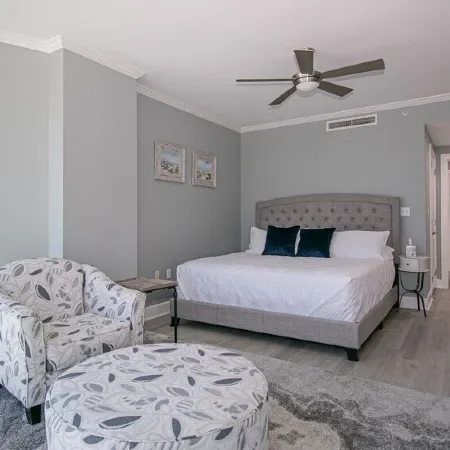Direct Beachfront 5th. Floor center unit with Million Dollar Views. Seabreeze.