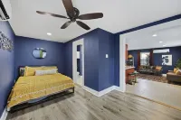 Azalea Trail Cottage Hotels near Walmart Supercenter