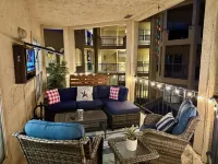 Peaceful Getaway at Island of Lake Travis- Beautifully decorated- Huge patio!