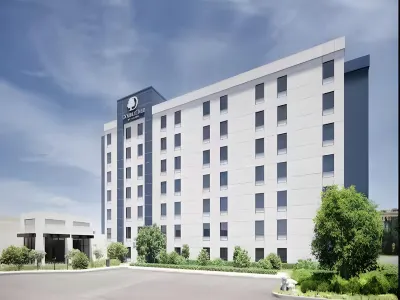DoubleTree by Hilton Sioux City Hotels near Riverzedge Church