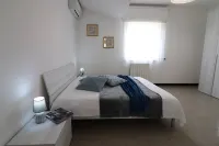 Casa Minerva — Beautiful Holiday Home with Sea & Castle View in the Heart of Otr