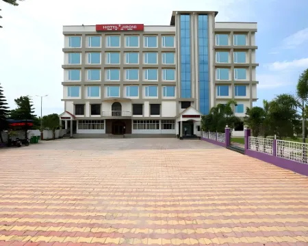 Hotel Jironi โรงแรมในจอร์ฮัต
