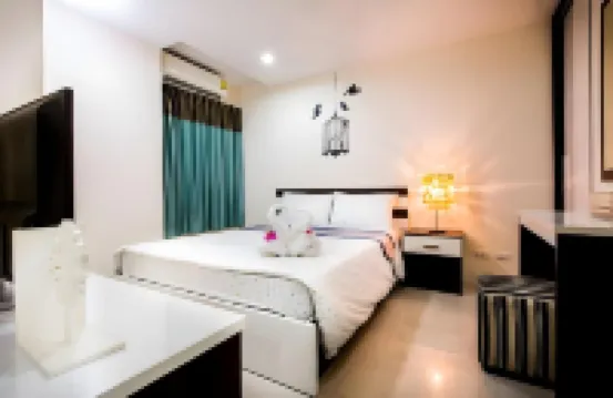 CS レジデンス バンナー タニー ビルディング周辺のホテル