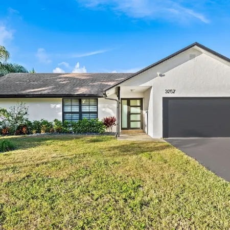 Casita Delray Oasis: 4Br with Pool, BBQ, Firepit, Pool Table