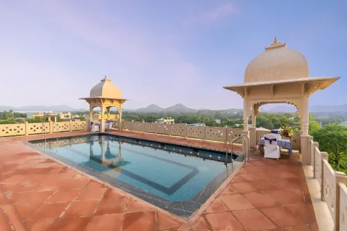 Traavista Aravali Mahal - Luxury Lake View Heritage Resort Hotels in Kamlod