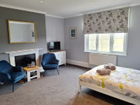 Spacious Double Room with Lovely Views