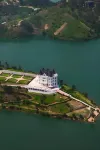 CHATEAU LE MARARA Hotels near Lake Kivu