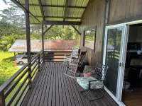 Comfy 2-bedroom 1-bath, in Kea'au near Hilo, WiFi and food forest