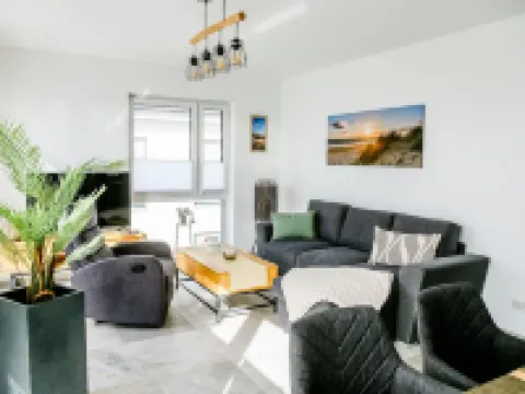 Windland apartment house on Lake Goitzsche for 8 people with lake view Hotels in Pouch