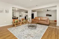 Home away from Home: Charming 3-bedroom house in delightful Bonaire with AC WiFi