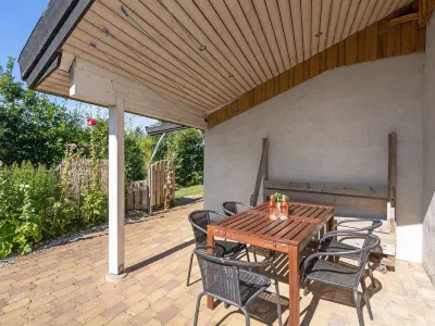 "Ullvi" - 3.8km from the Sea Hotels near Camping Tranum