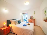 Excellent Seafront & Seaview