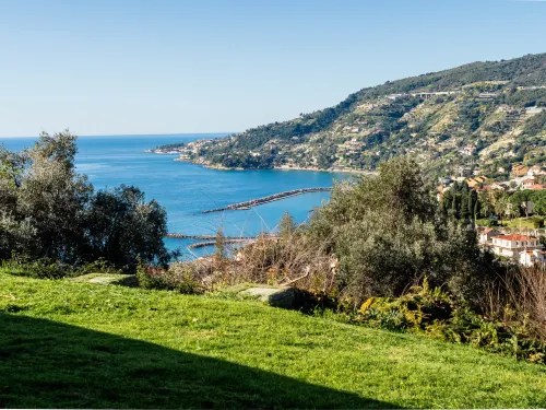 casa di Simone Hotels in Ospedaletti