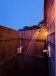 Family friendly + bonus cottage with walk to pond beach Hotels in West Yarmouth