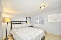 Entire Home Centrally Located Near Bel Air unit 3 Hotels near El Paso Mission Trail Association