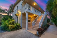 Sunny Retreat: Cozy APT in WPB #2