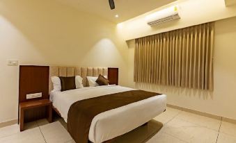 Patel Comforts Inn & Suites