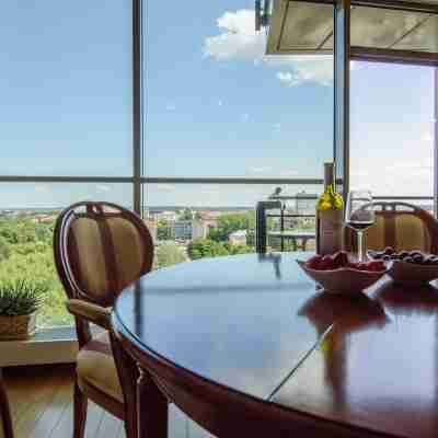 Helios 19 Luxury Vilnius Apartment Dining/Meeting Rooms