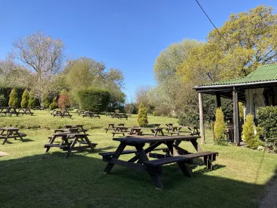 The Trusty Servant Inn Hotel in zona New Forest Reptile Centre